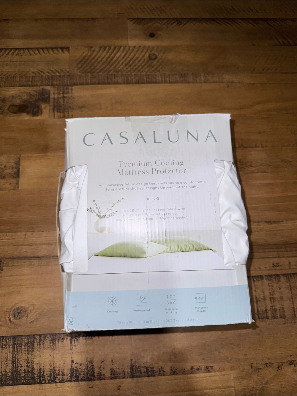 Casaluna Premium Cooling Mattress Protector - White (King) NWT